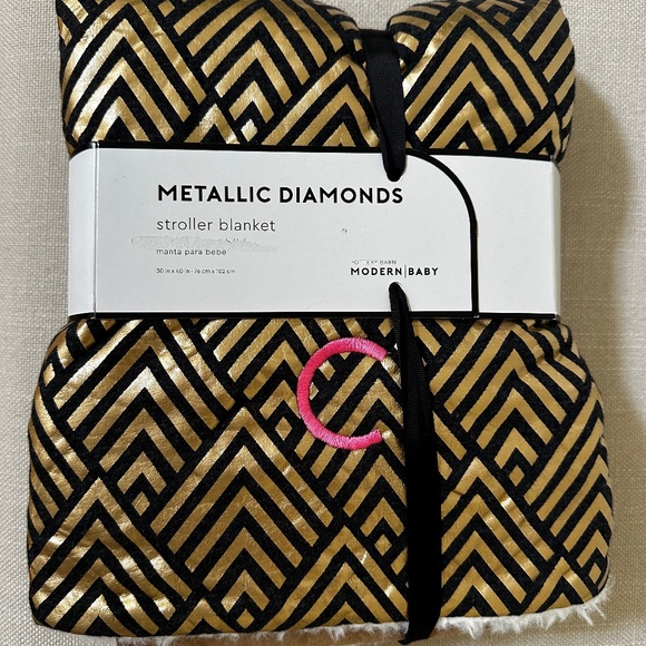 BNWT Pottery Barn Baby Blanket - Gold pattern - Picture 1 of 2